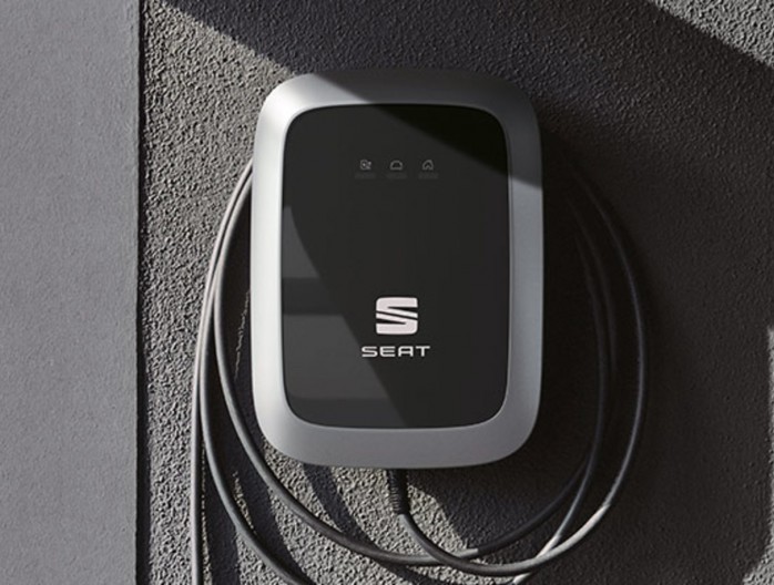 SEAT wallcharger