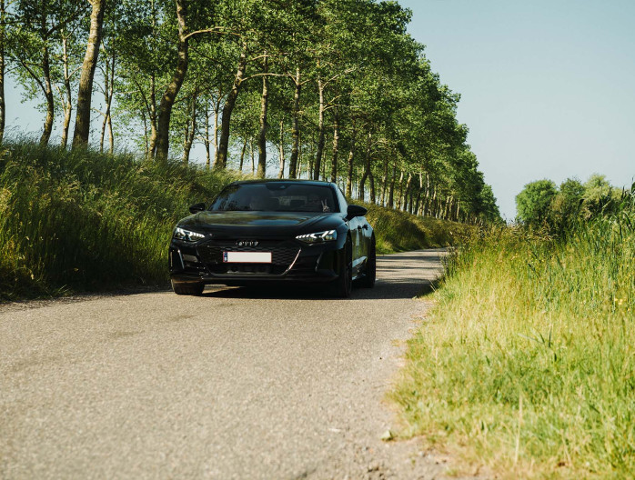 Audi e-tron GT Tour 2023 MIG Motors