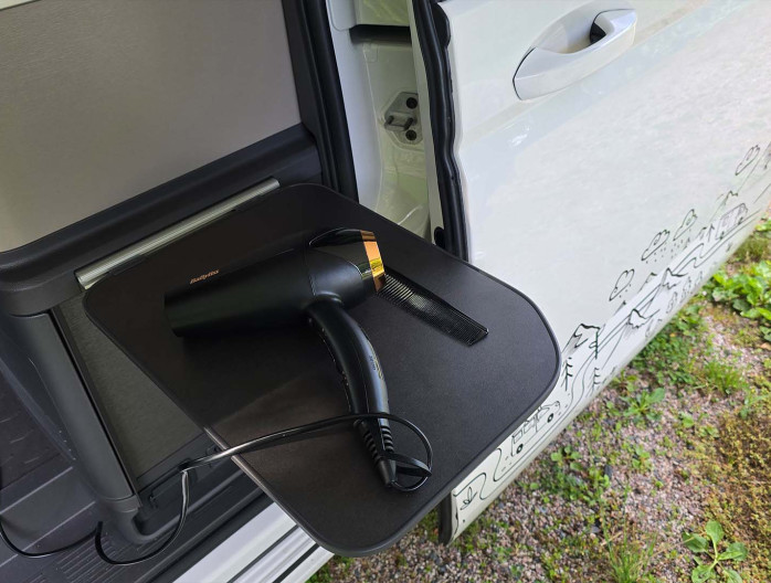Volkswagen California externe tafel en haardroger