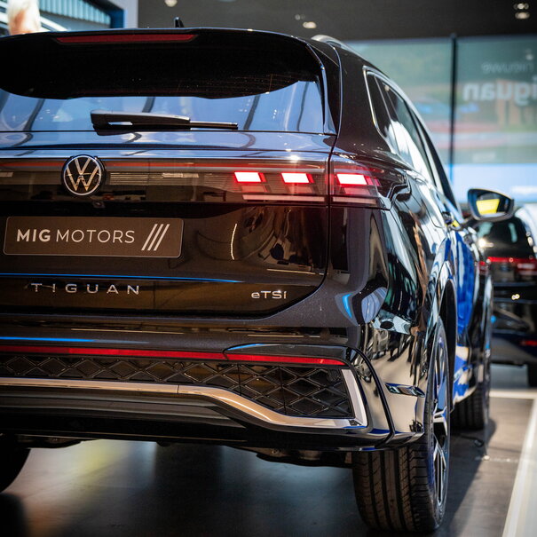 vw-tiguan-showroom-eke-04_kopie.jpg