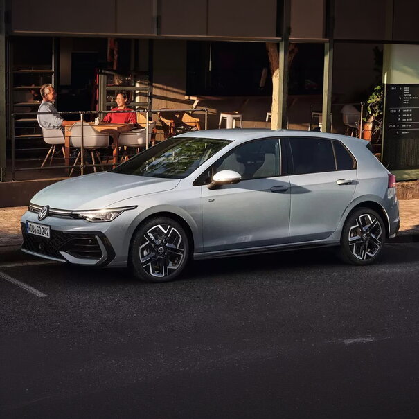 Volkswagen Golf.jpg