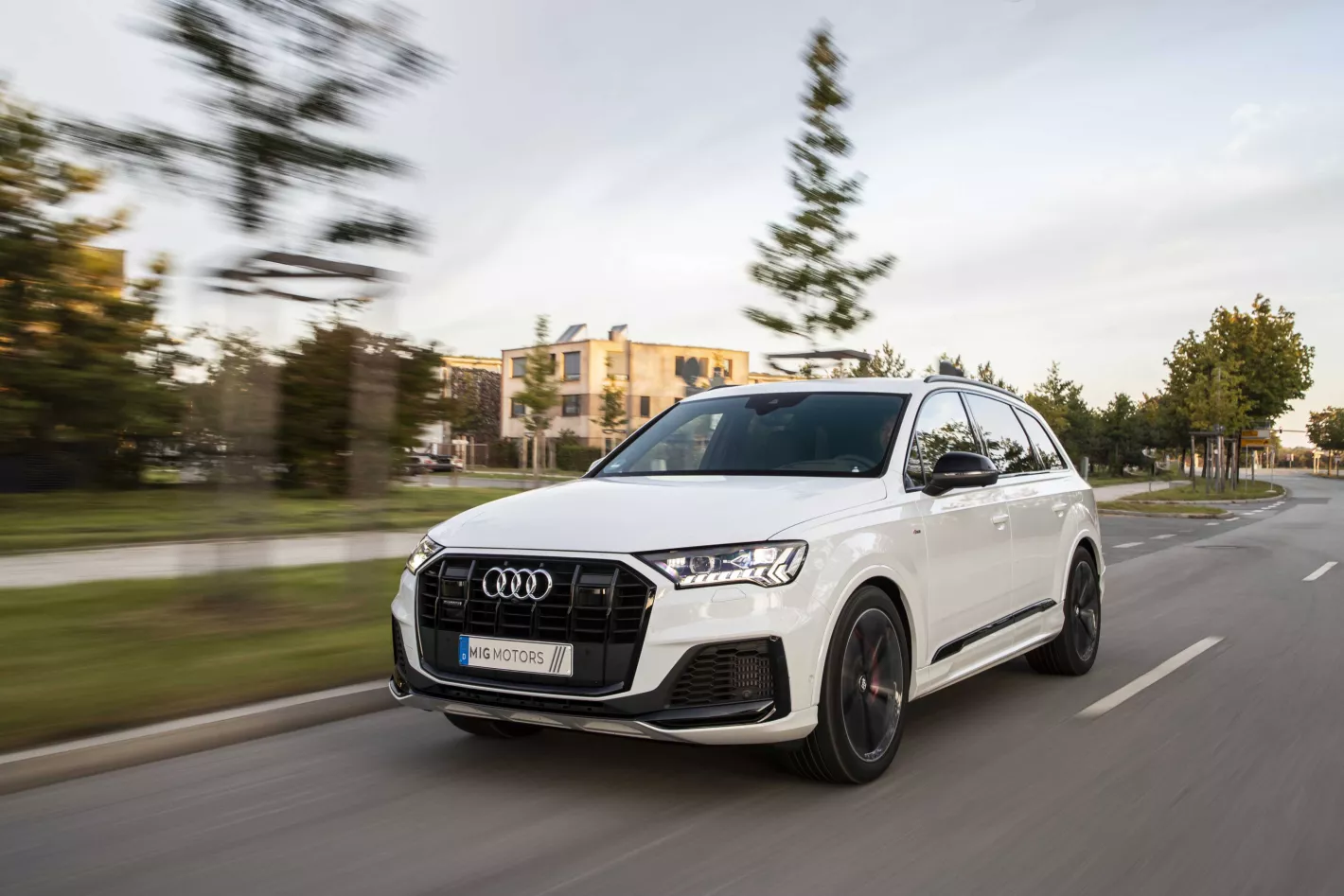 Audi Q7 TFSI e MIG Motors plug in hybride