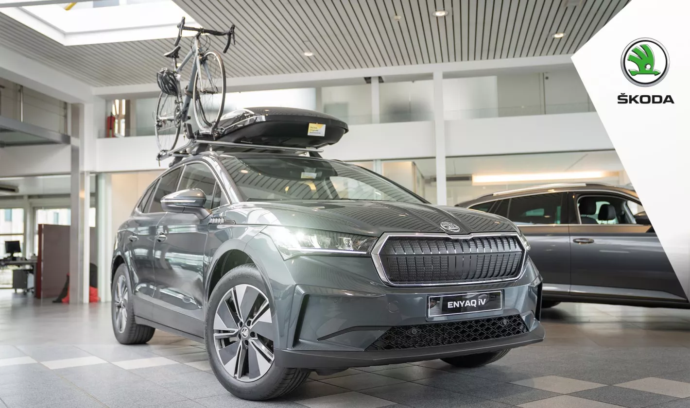 SKODA Enyaq fiets op dak lente actie 2022