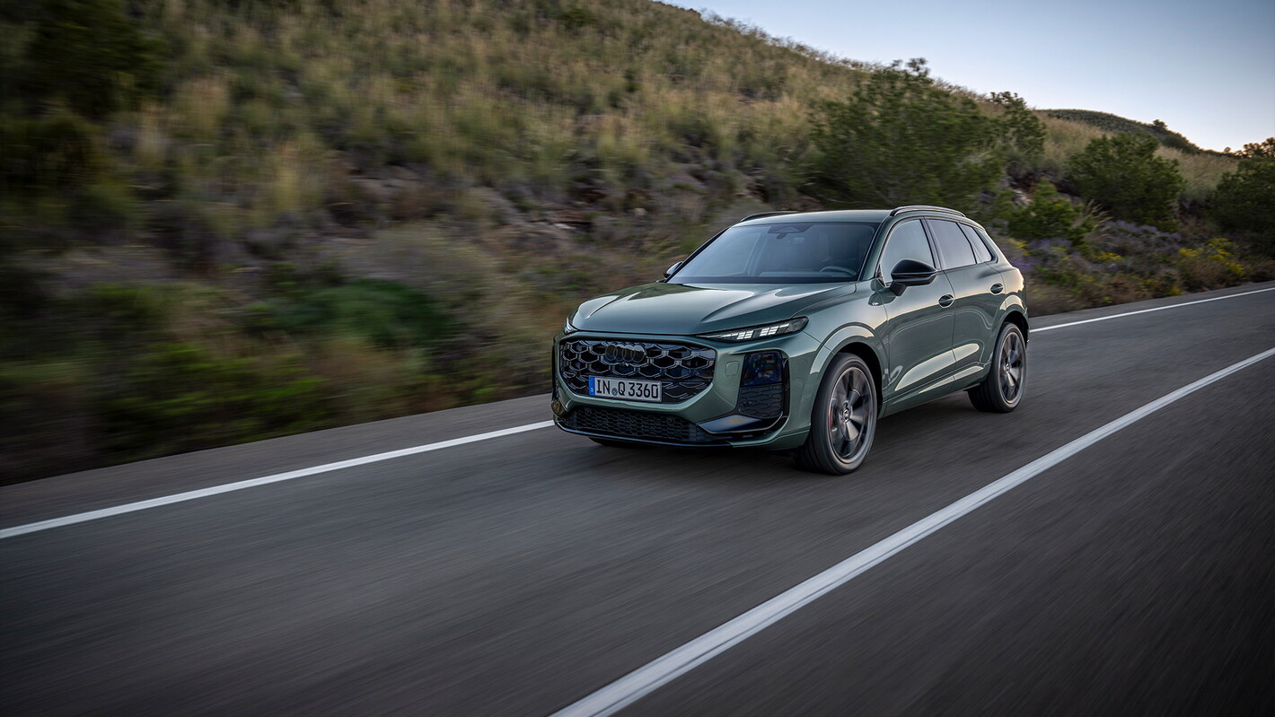 Audi Q3 rijdend 2025