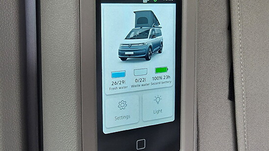 Centrale scherm Volkswagen California met info watertank MIG Motors
