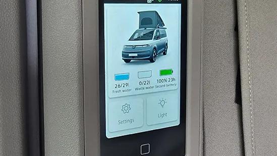 Centrale scherm Volkswagen California met info watertank MIG Motors