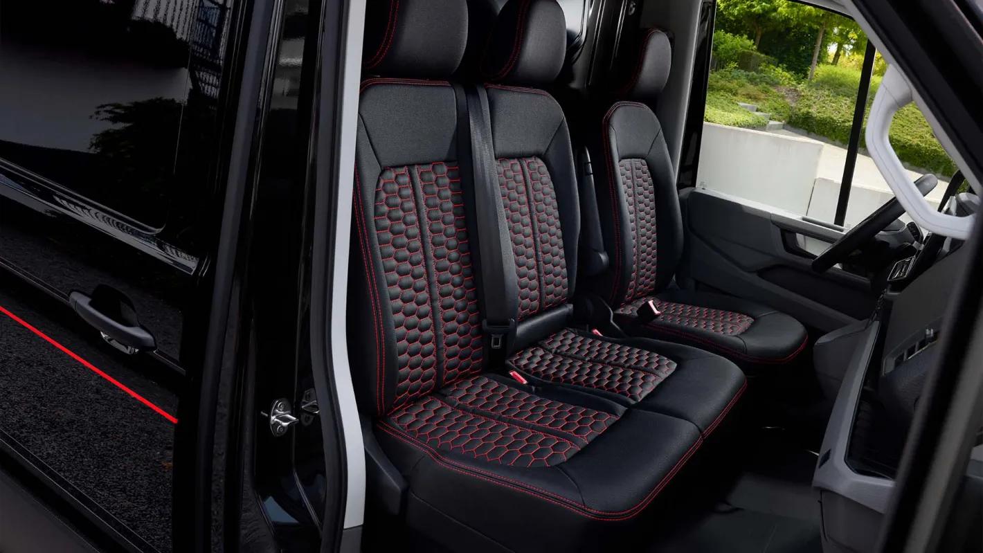 Volkswagen Crafter Shadow X lederen interieur MIG Motors