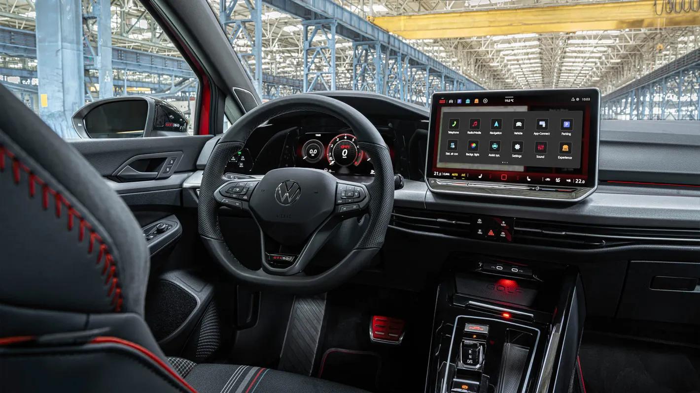 Volkswagen Golf GTI interieur