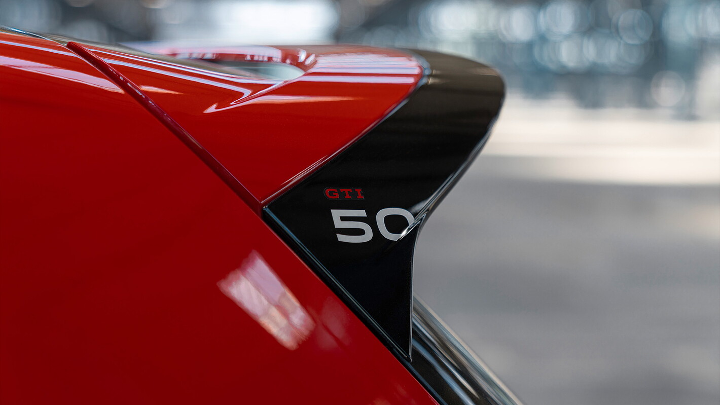 Volkswagen Golf GTI spoiler