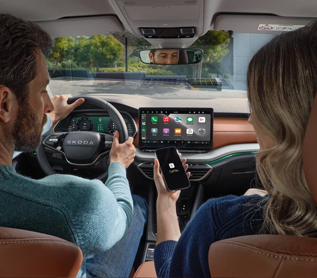 Skoda Octavia Combi apple carplay android auto