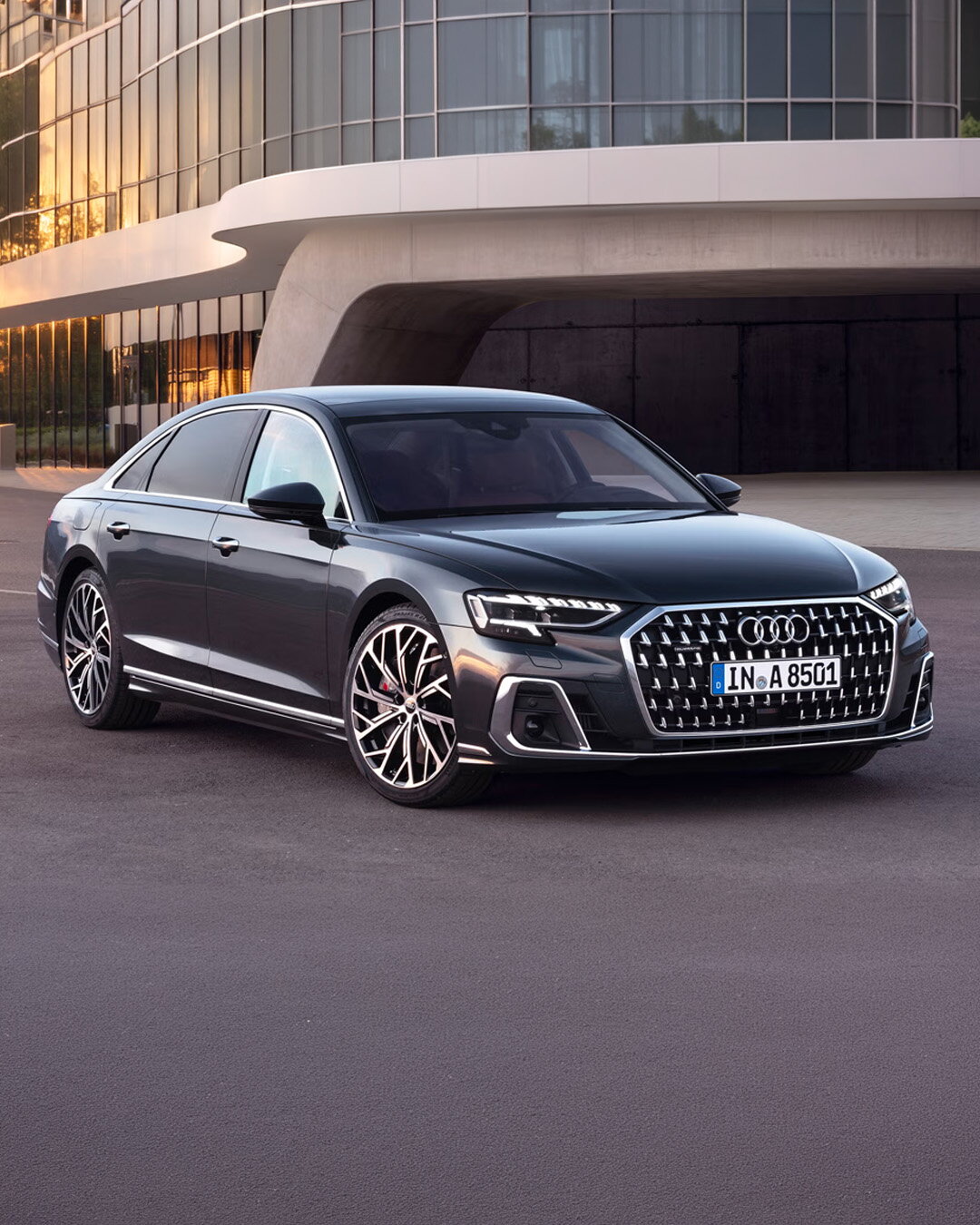 Audi A8 MIG Motors